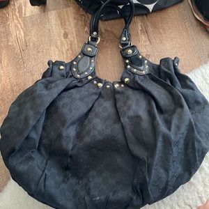 Real Gucci purse w bag!